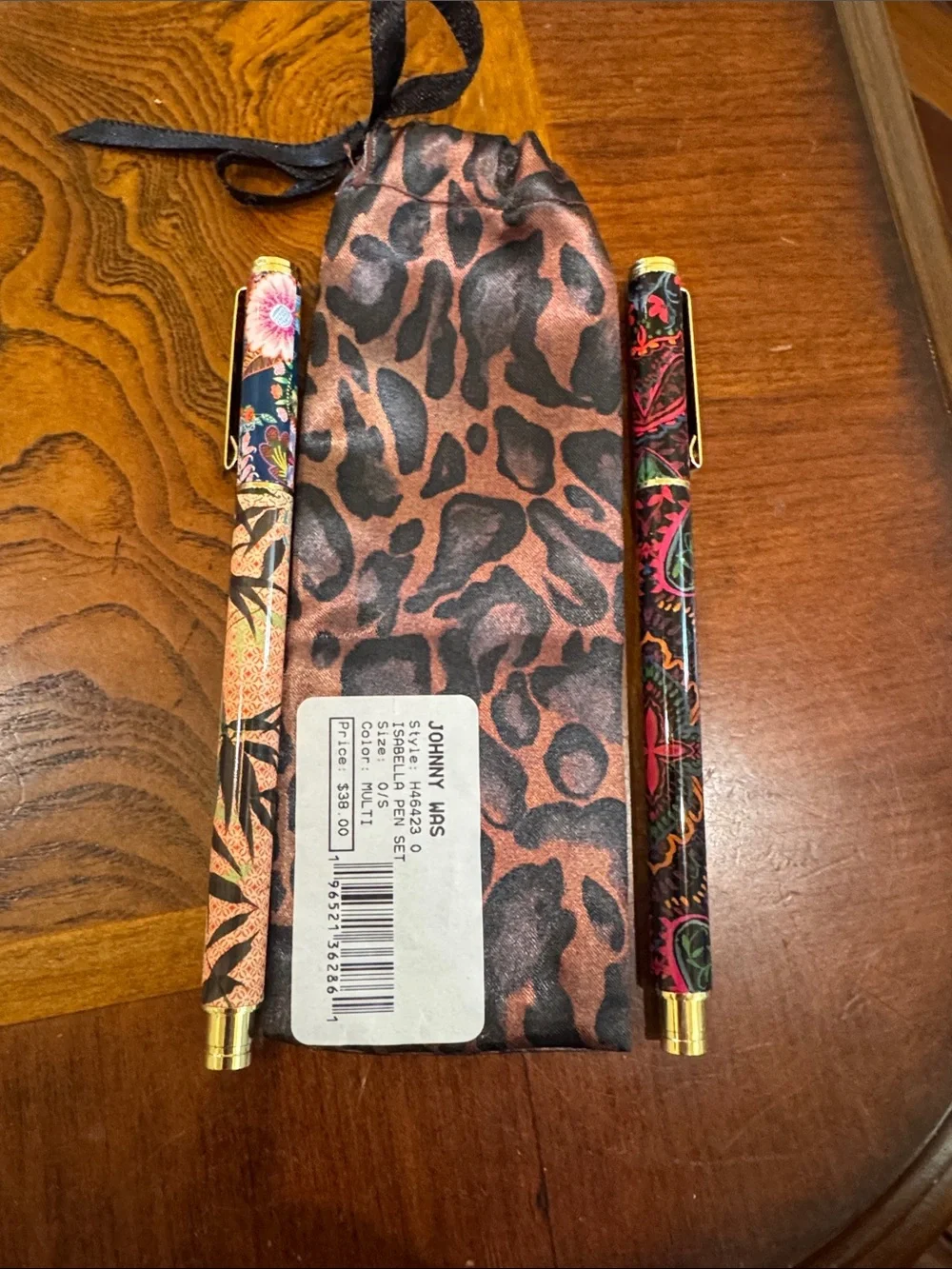 Johnny Was Black (2) Pens & Holder Set